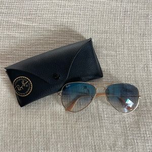 Ray-Ban Aviator Gradient Sunglasses in Gold/Light Blue Polarized